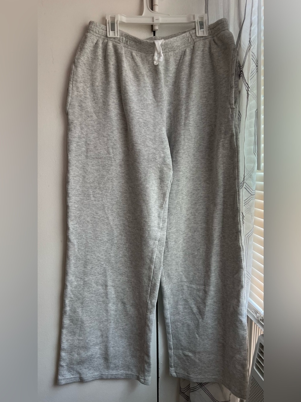 Brandy Melville Wide Leg Sweatpants in Light Gray